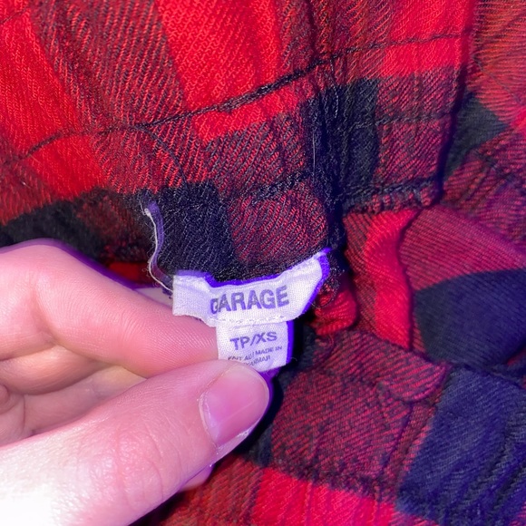 ⚠️LAST MONTH TO PURCHASE— garage Red plaid pants - Picture 3 of 3